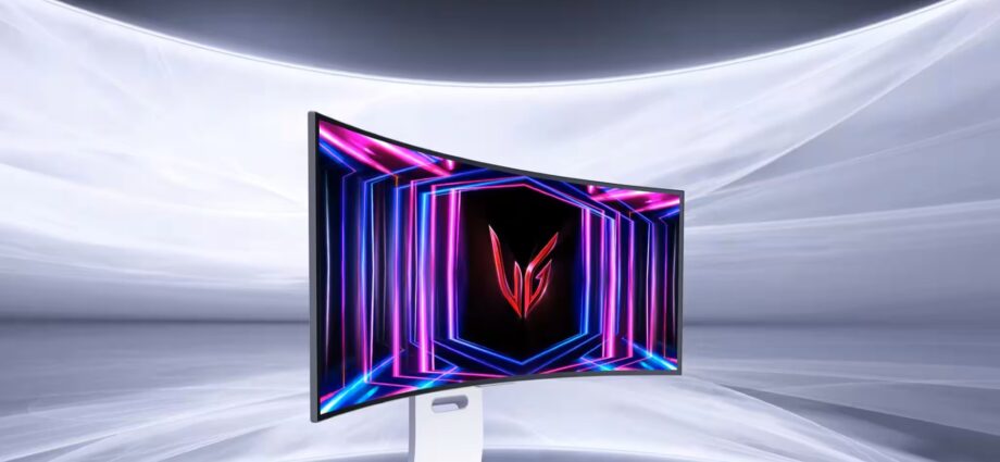 LG UltraGear OLED