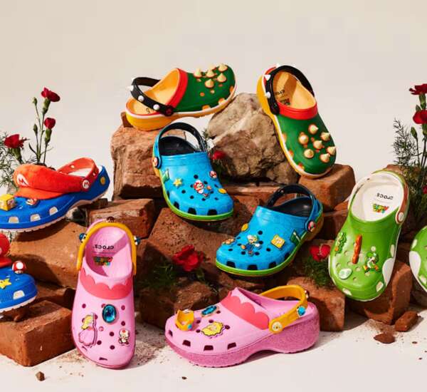 Crocs Super Mario