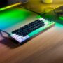 Razer Lança Kraken Kitty V3: Headset RGB que Brilha no Stream e no Evento Gamer